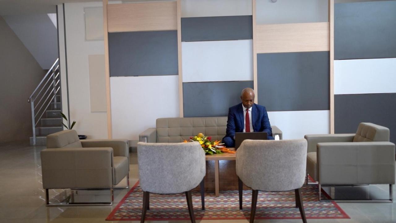 Hotel Astral Abidjan Buitenkant foto